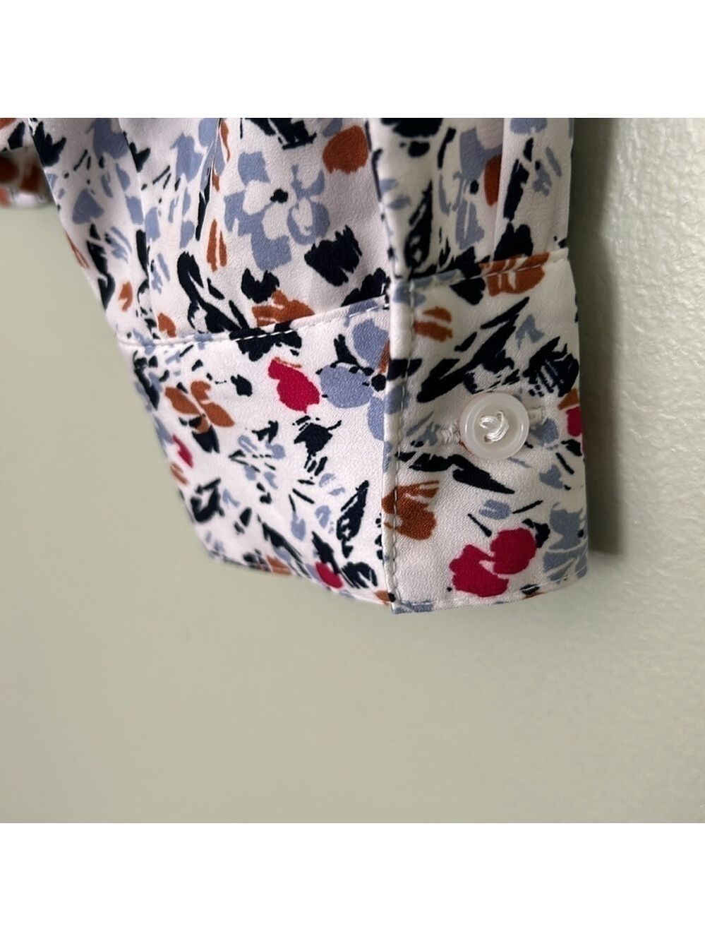 Banana Republic floral top NWT - Picture 8 of 8